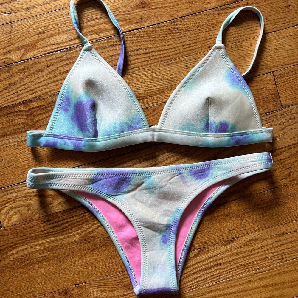 Triangl Swimwear Bikini | Medium Top Small Bottoms
